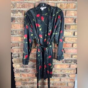 Victoria's Secret Robe Kimono Robe Short Robe Women OS Black Rose Floral Robe